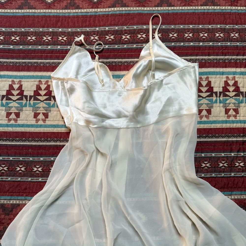 Vintage Elegant Cream Satin Slip size small - Picture 7 of 7